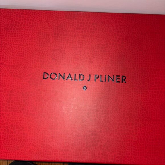 Donald J Pliner Black Suede Wedge Booties with Faux Fur Cuffs.  Size 8.5 - Picture 8 of 8